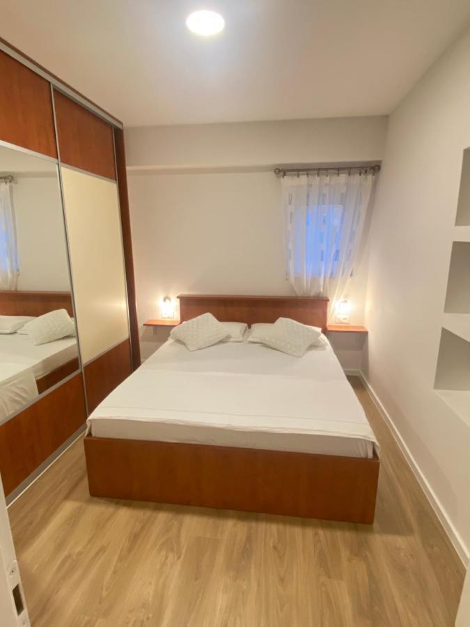 Apartment Lana Baška Voda Exterior foto